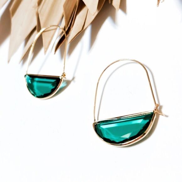 Green crystal earrings #550  - Picture 2 of 6